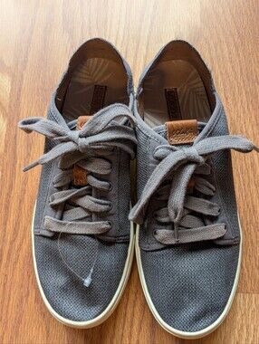 OluKai Pehuea Li Women's 7.5 Sneakers